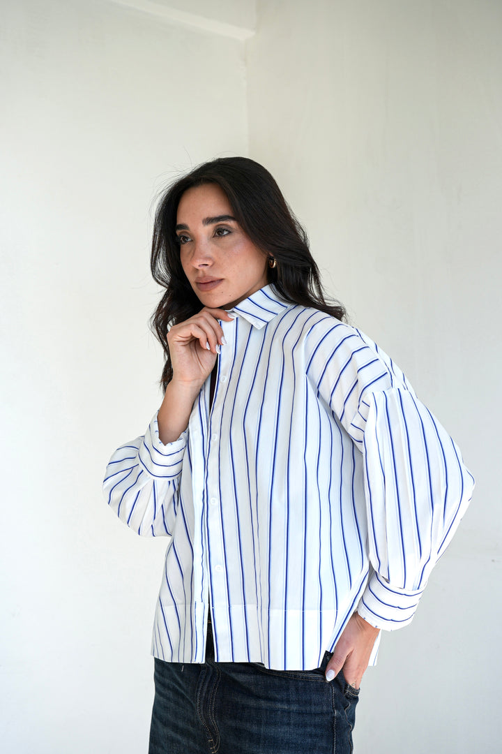 Minimal Stripe Crop Shirt - White