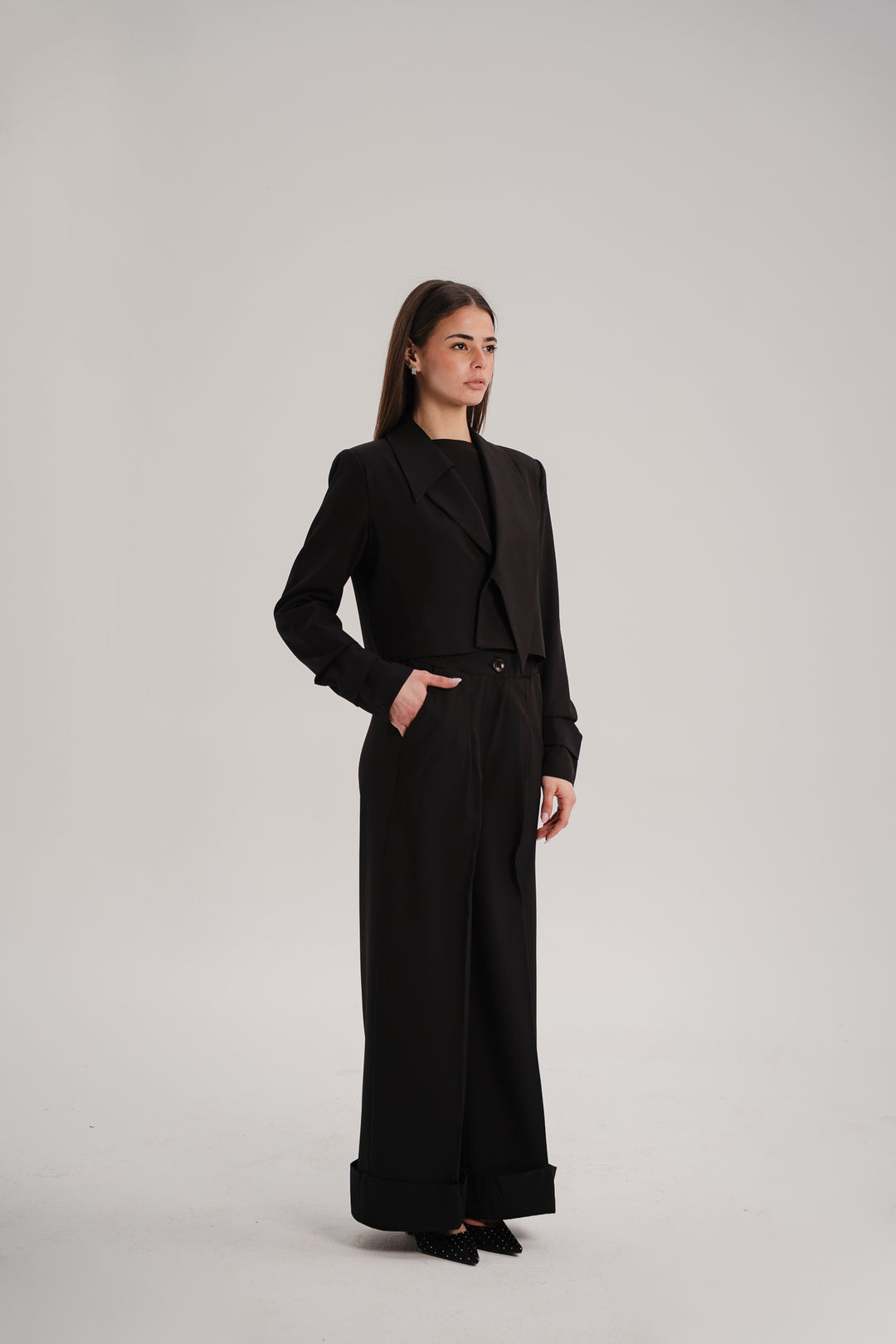 Formal Cropped Set