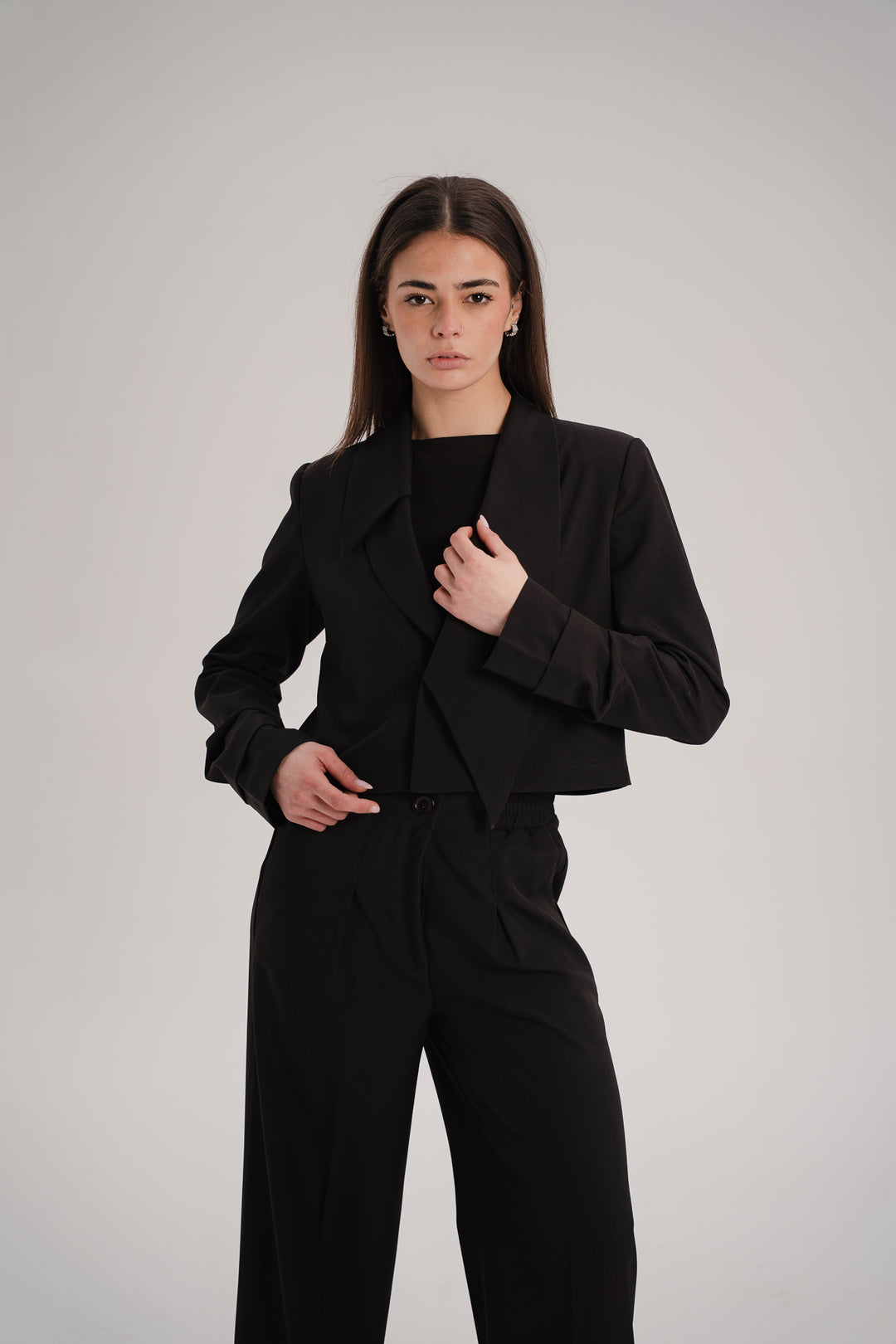 Formal Cropped Set