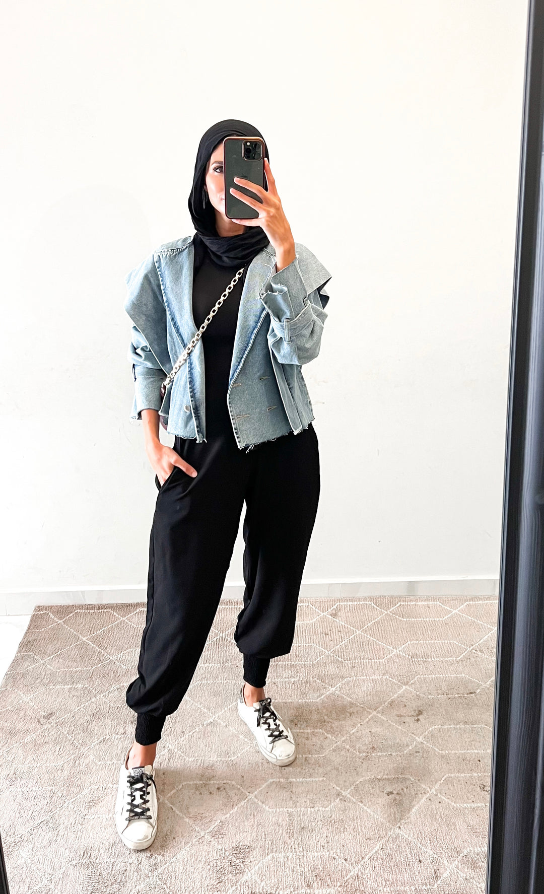 Cropped bold shoulders jacket