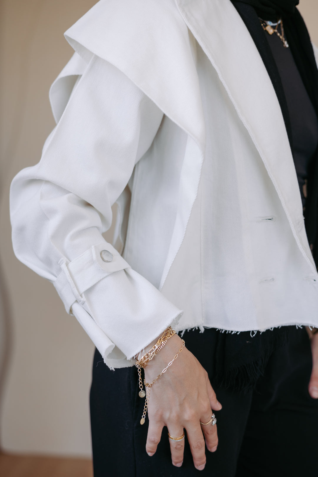 Cropped bold shoulders jacket