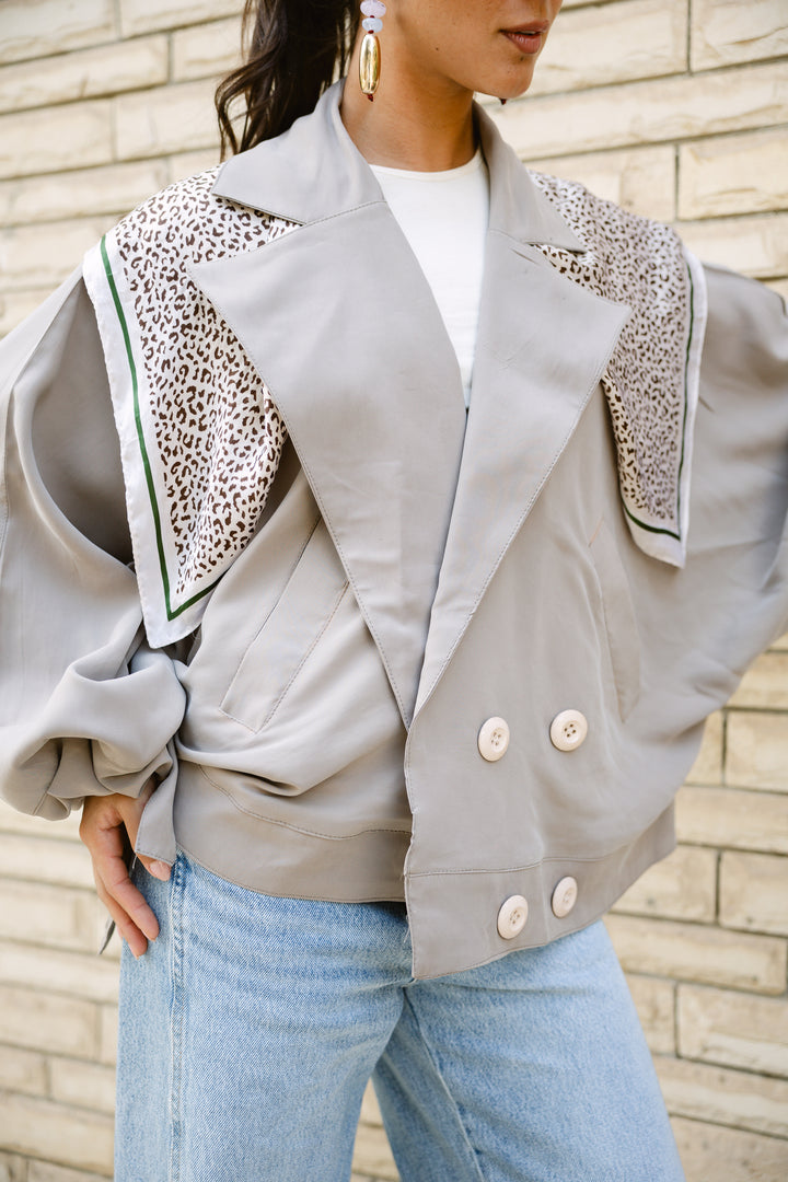 Oversized Buttoned Jacket