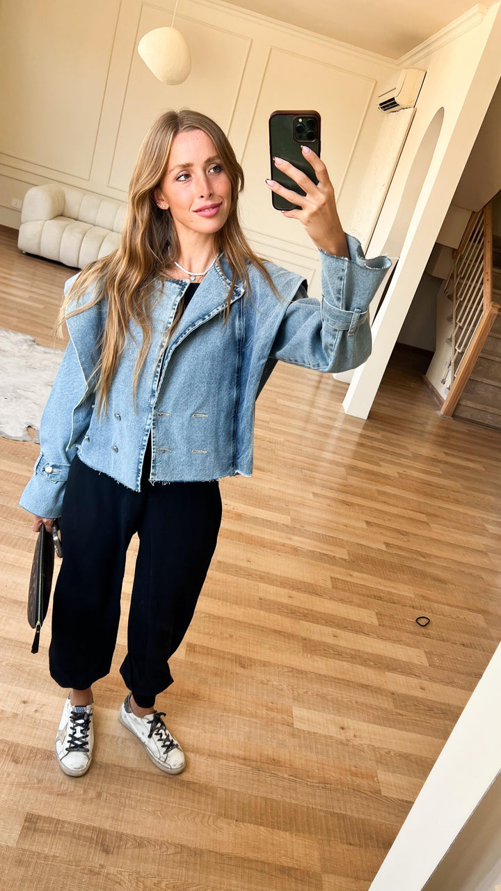 Cropped bold shoulders jacket