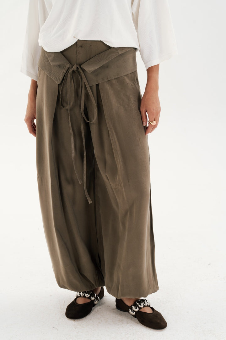 Balloon Pants